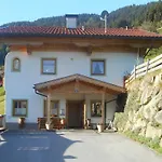 Tiefenbach Apartmán *